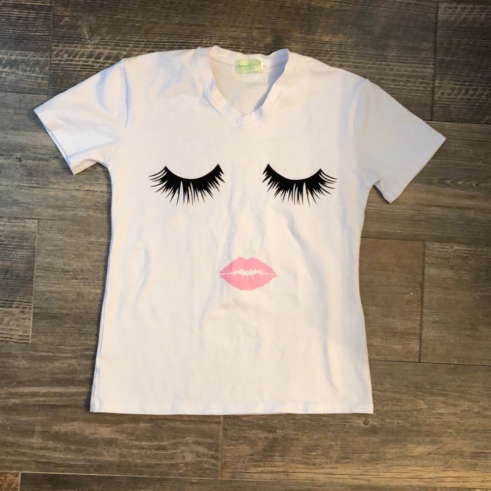 Lips stretch top